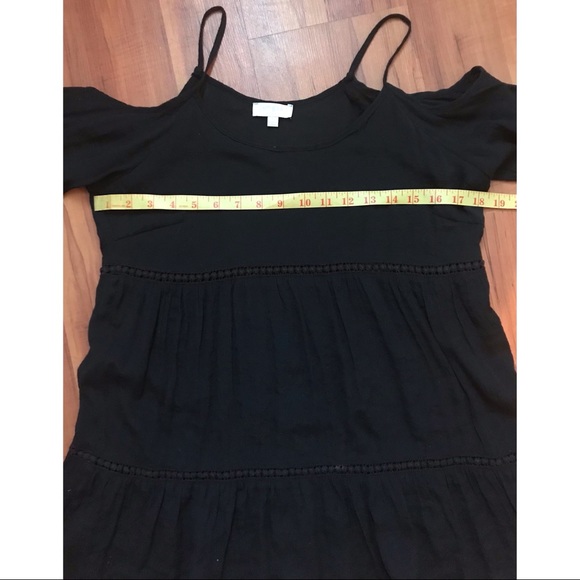 umgee black large  bell sleeve shoulderless top - Picture 6 of 6